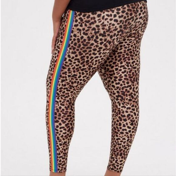 Torrid Full Length Signature Waist Liquid Legging - Picture 1 of 3